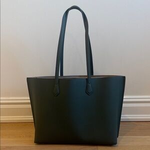 Elegant Green Tote Bag